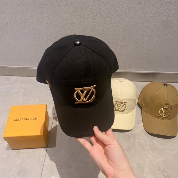 Lv embroidered lettered baseball cap - Picture 6 of 8